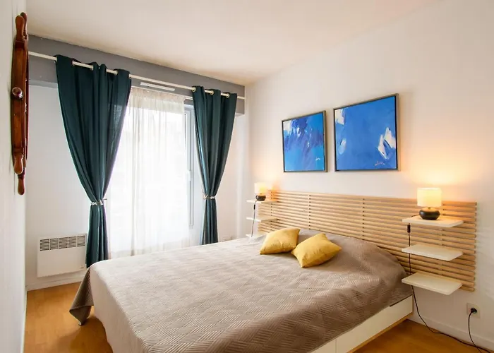 Apartment Le Palma-2 By Interhome